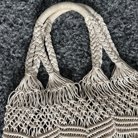 Cream and white boho crochet beach bag - Picture 3 of 9